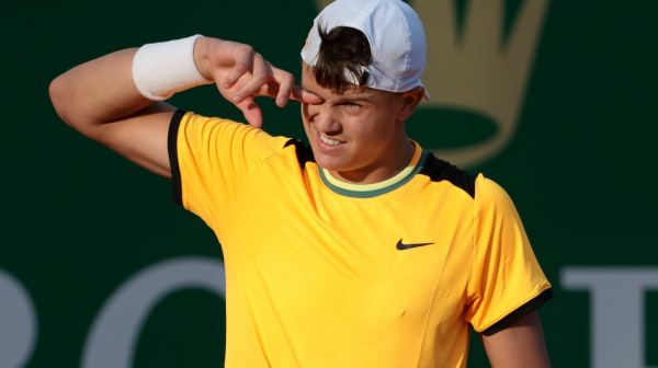 Rune kao Đoković – u klinču sa publikom VIDEO