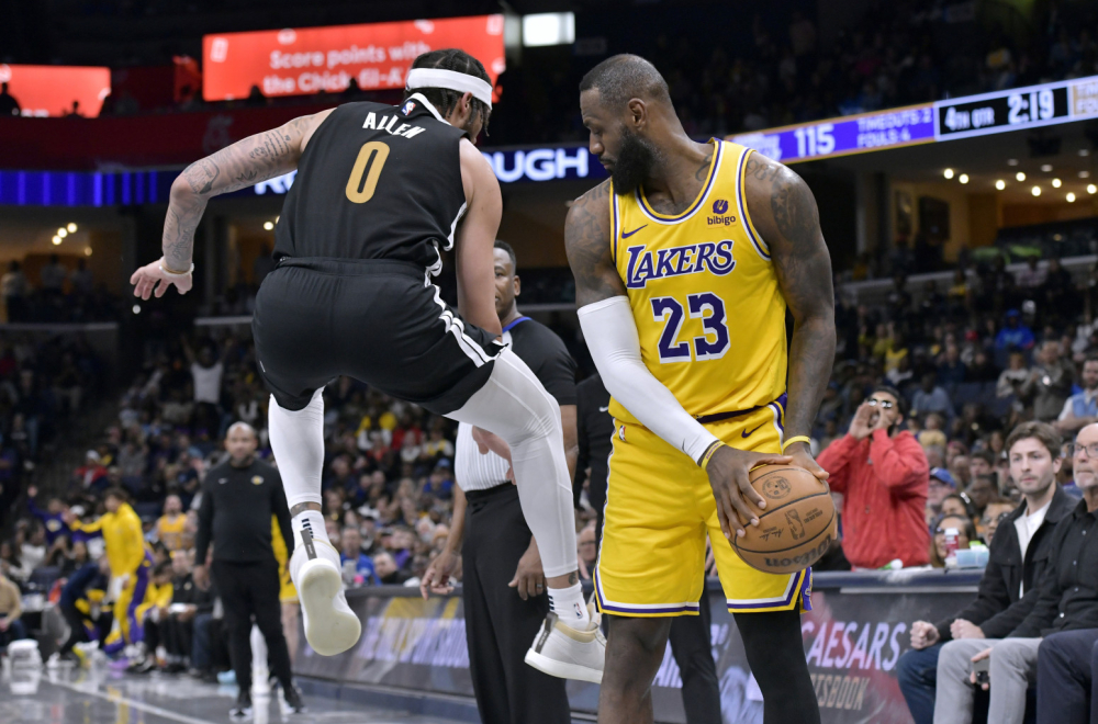 Memfis sa osmoricom namučio Lebrona i Dejvisa VIDEO