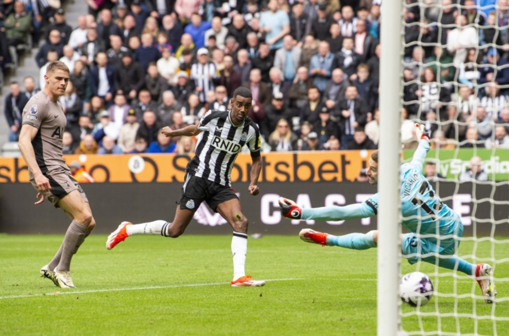 Njukasl deklasirao Totenhem VIDEO