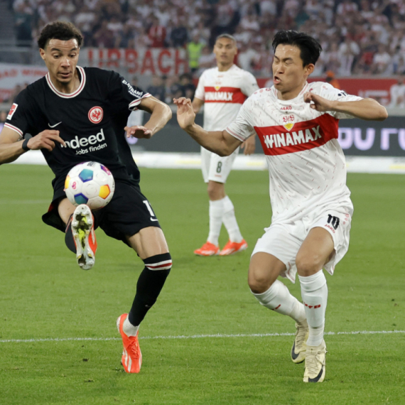 Štutgart siguran protiv Ajntarhta