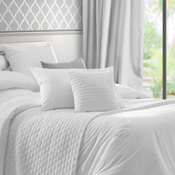 Zašto je opasno da spavamo s razmaknutim zavesama