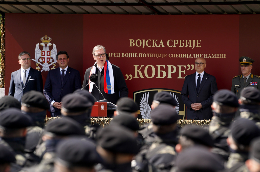 Vučić najavio povećanje plate VIDEO