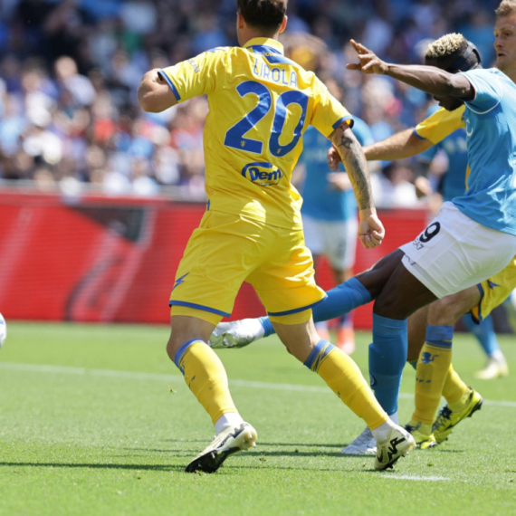 Novi kiks Napolija, Frozinone odneo važan bod u borbi za opstanak VIDEO