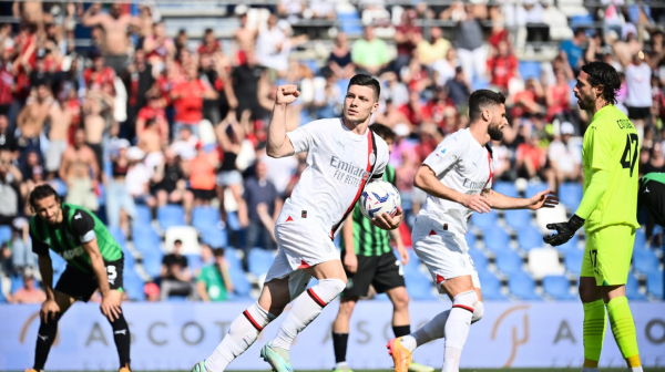 Milanu nedovoljan gol Jovića, samo bod na gostovanju Sasuolu