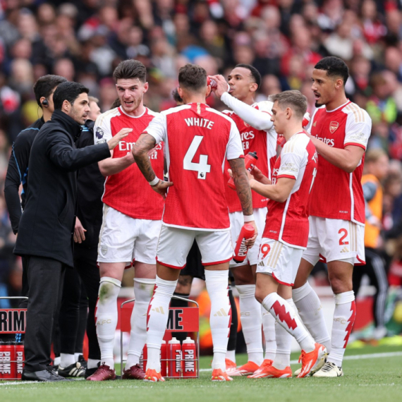 "Arsenal nema više šansi za titulu"