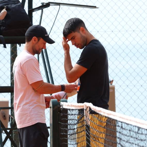 Alkaras ne dozvoljava pitanja novinara