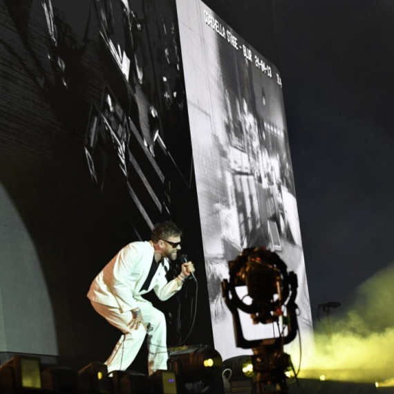 Pevač razbesneo publiku: "Nikada me više nećete videti ovde" VIDEO