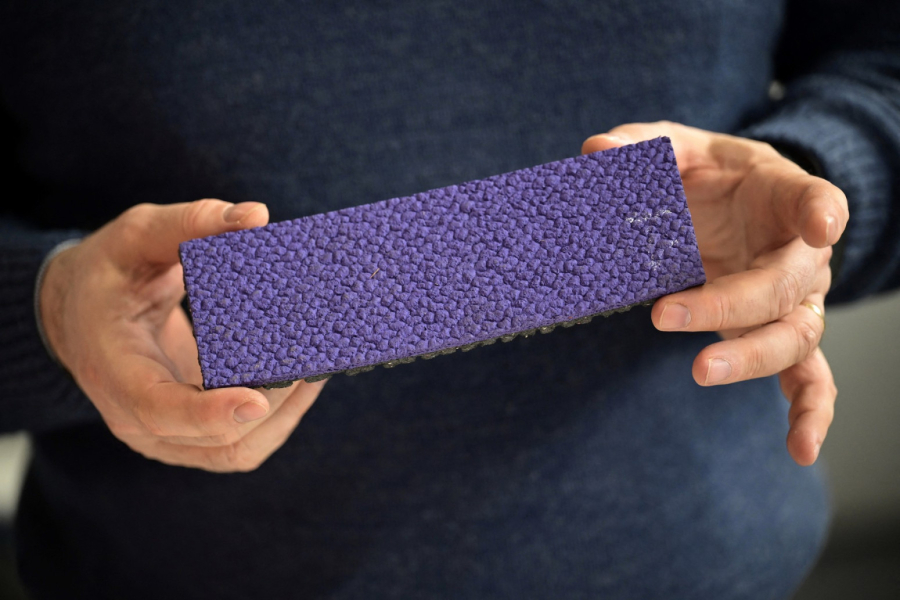 Neviđeno do sad – ljubičasta atletska staza u Parizu FOTO