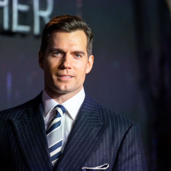 Povređen poznati glumac: Odloženo snimanje VIDEO