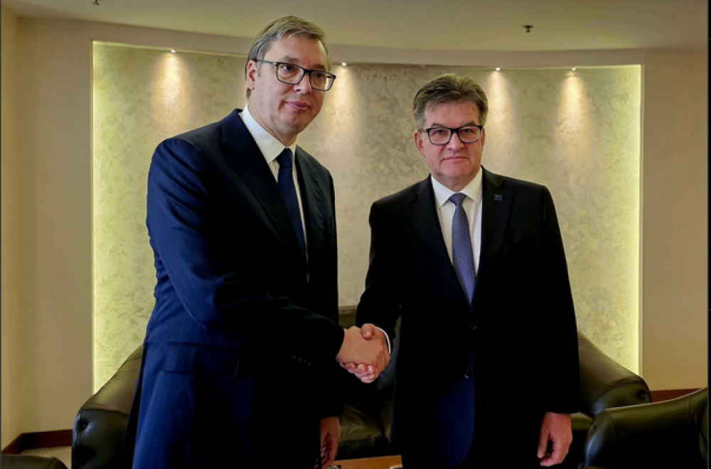 Vučić se oglasio nakon sastanka sa Lajčakom: Povratak dijalogu sa Prištinom leži u hitnom formiranju ZSO