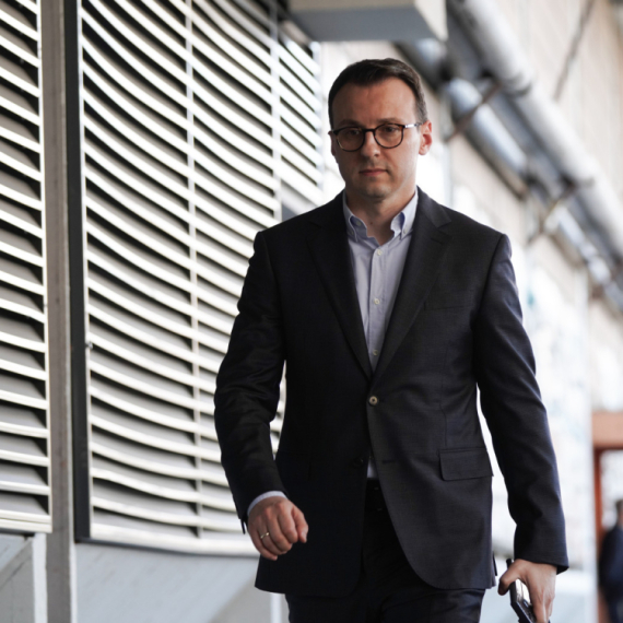 Nastavak dijaloga Beograda i Prištine zakazan za sutra; Glavna tema: Zabrana dinara na KiM