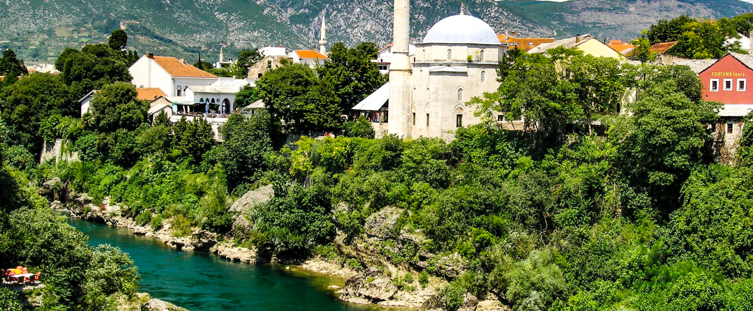 Gde pobeći na izlet? Tri šarmantna grada u blizini Srbije koja će vas osvojiti FOTO