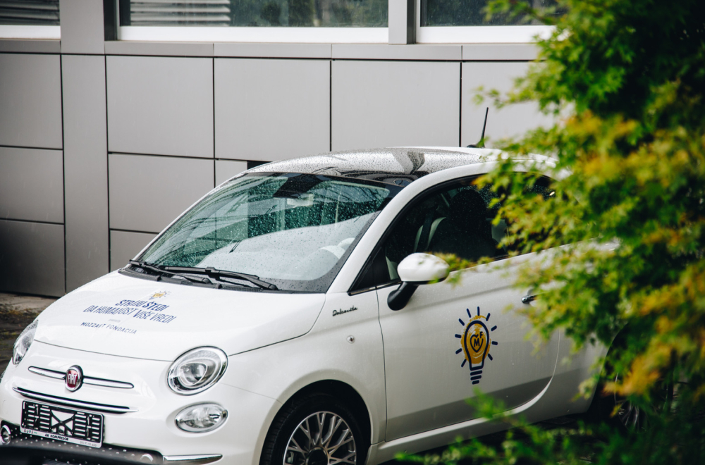 Struju štedi pa u Fiću sedi: Fondacija Mozzart i Ministarstvo rudarstva i energetike vas nagrađuju za štednju