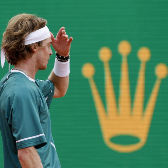 Iznenađenje u Barseloni – Top 10 teniser ne može da se "sastavi"