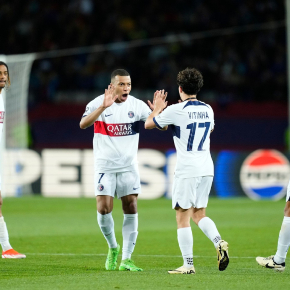 PSŽ iz ponora do prolaska – Barselonu crveni kartoni koštali polufinala LŠ VIDEO