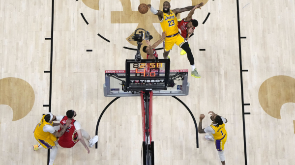 "Naoštreni" Lebron stiže na megdan Jokiću VIDEO