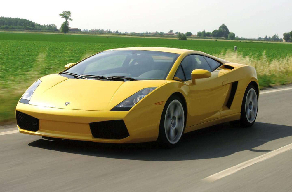 Proključala krv: Epilog svađe dvojice prodavca automobila – zapaljeni Lamborghini VIDEO