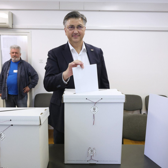 Više od 70 odsto obrađenih glasova u Hrvatskoj; HDZ pada FOTO