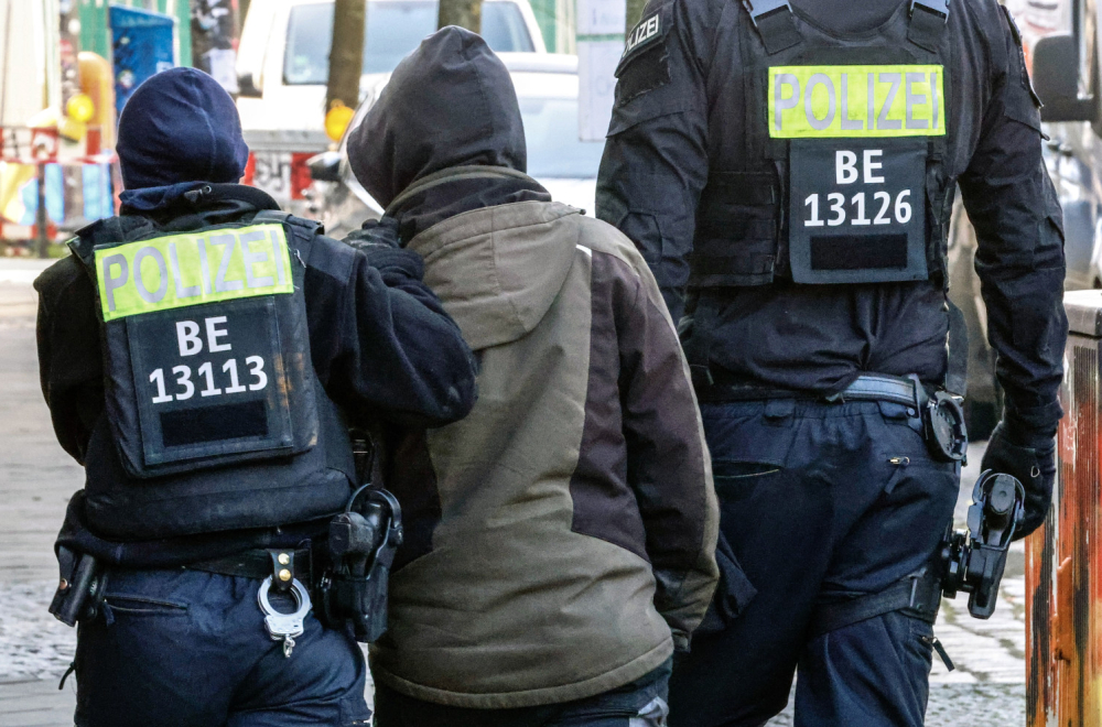 Nemačka policija uhapsila muškarca osumnjičenog da je pripadnik ISIS-a