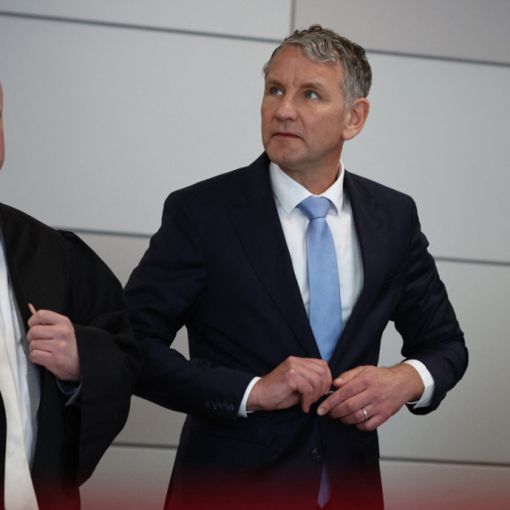 Čelnik AfD-a pred sudom zbog nacističke parole; Nije znao odakle je izraz?