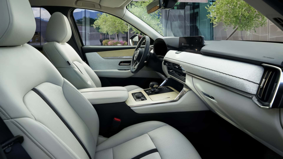 Debitovao novi Mazdin SUV: CX-80 ima pet metara i tri reda sedišta FOTO