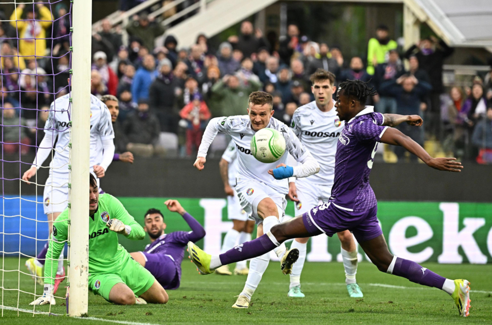 Milenković i Fiorentina okončali češku bajku za polufinale LK