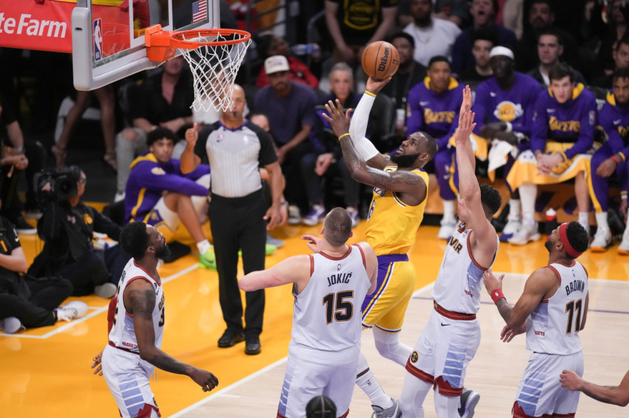 Lebron: Ja sam poslednja osoba koju treba da pitate o tome