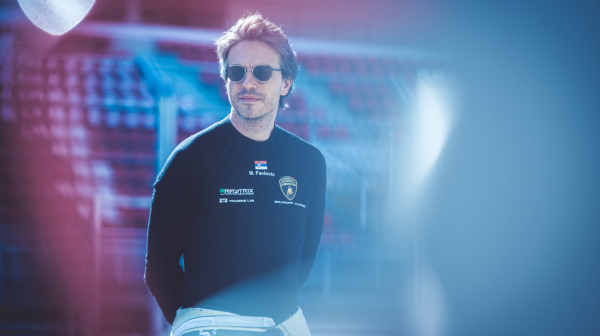 Miloš Pavlović nastupa u tri šampionata!