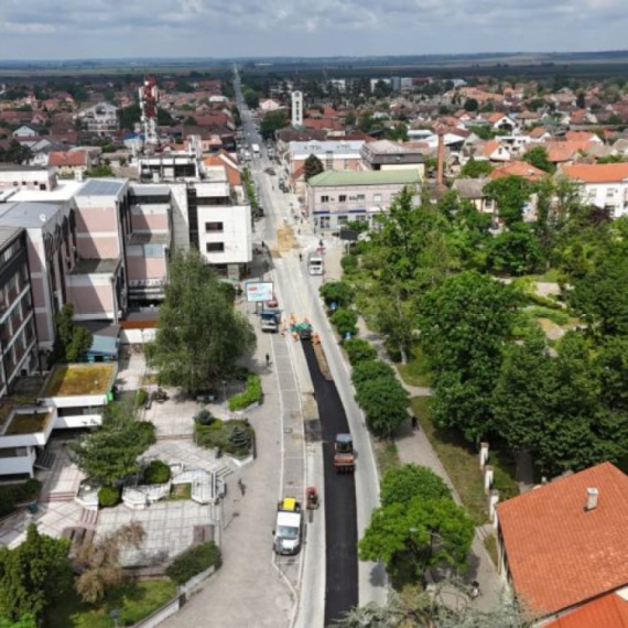 Nastavak radova na sanaciji kolovoza u Šidu