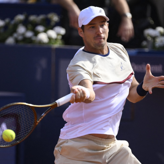 Lajović poveo pa stao, Cicipas u finalu Barselone VIDEO