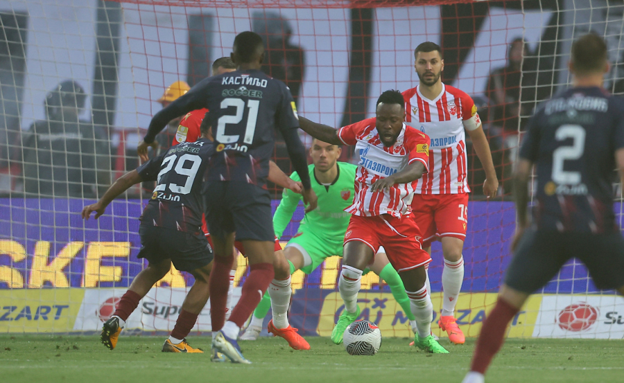 Zvezda sa penala do preokreta i +10 - Partizan sve dalje do titule