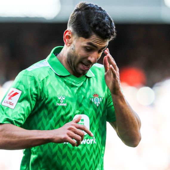 Peres i Betis pevajući iz Valensije