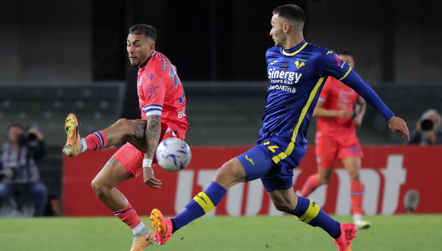 Kopola u nadoknadi za pobedu Verone, Lazović i Mitrović slavili protiv Samardžića