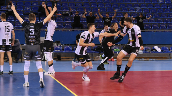 Zvezda dobila jedan, ali ne i drugi derbi –  Partizan ne da titulu