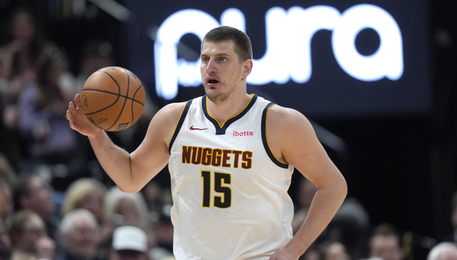 Jokić i "nedodirljivi" rekordi Čemberlena – nerazdvojni su