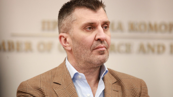 Spor u sef: Kako se teritorije vraćaju politici, a ljudi se vraćaju životu