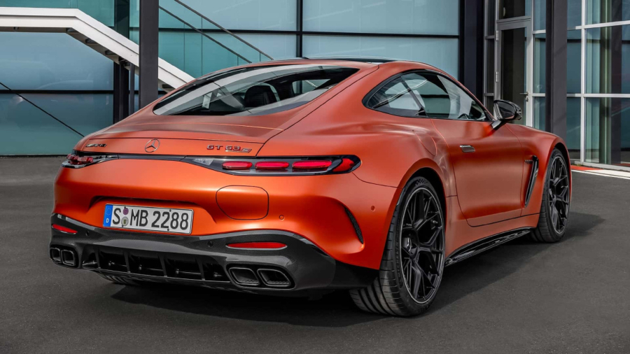 Formula 1 na drumu: Stigao je Mercedes-AMG GT63 S E Performance FOTO