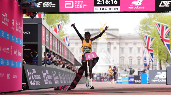 Oboren svetski rekord u maratonu! VIDEO