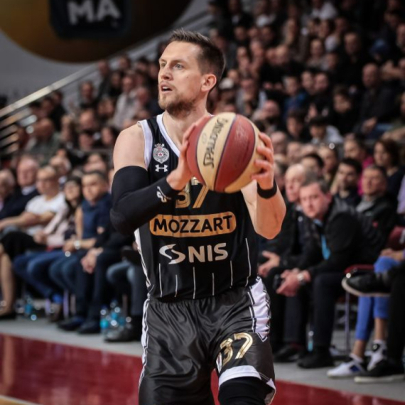 Partizan "stotkom" među četiri najbolja tima ABA lige – protiv Budućnosti za finale