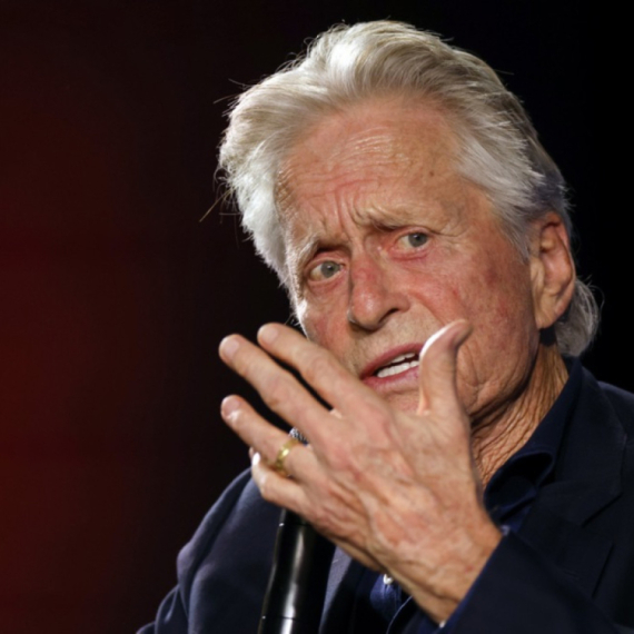 Majkl Daglas otkrio kako izgleda imati decu u 70-im: "Mislili su da sam im deda"