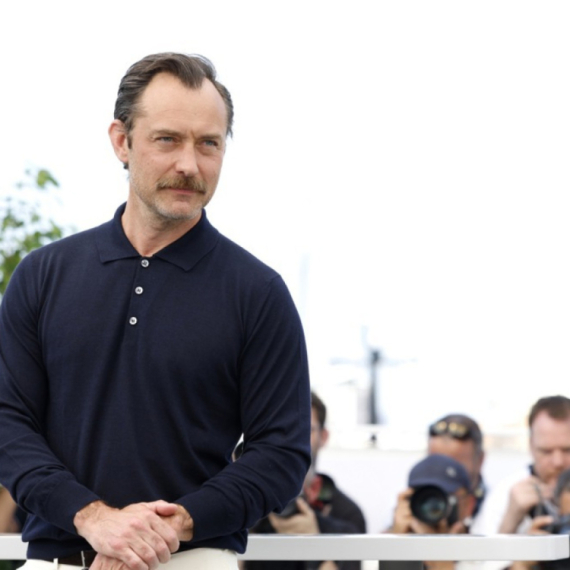 Džud Lo komentarisao novu hit seriju na Netfliksu: "O, Bože..."