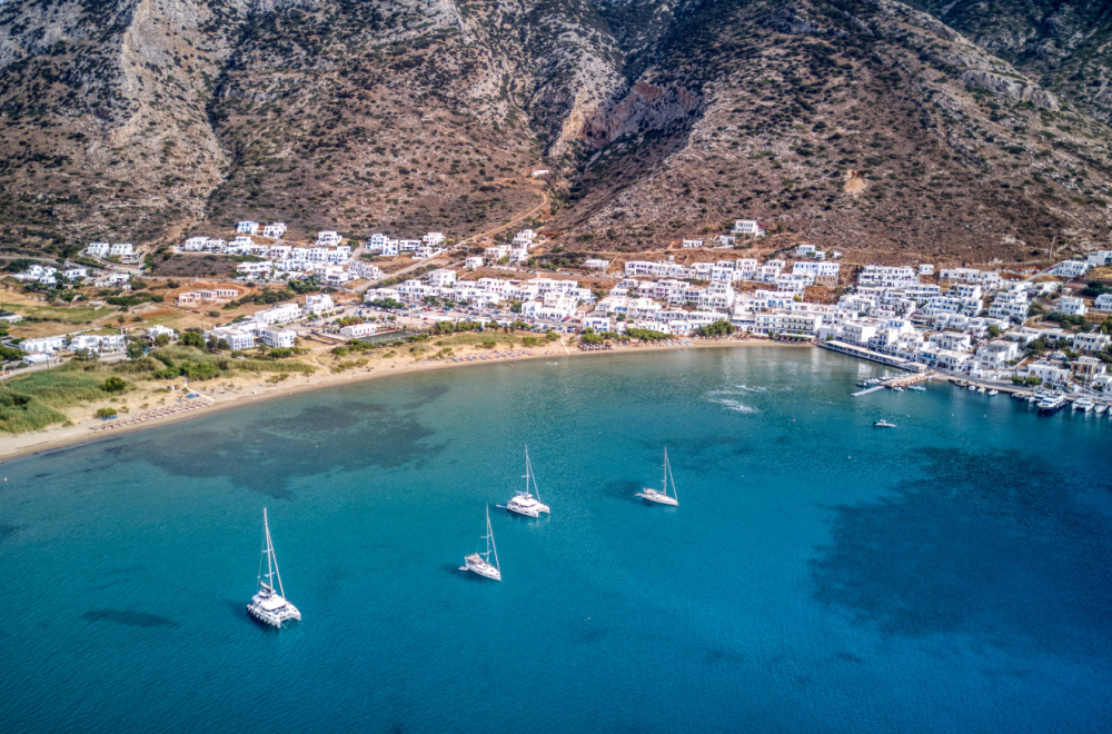 Grčko ostrvo na kom se najbolje jede: Njegova lepota nadilazi i Santorni, a šarmantnije je i mirnije FOTO