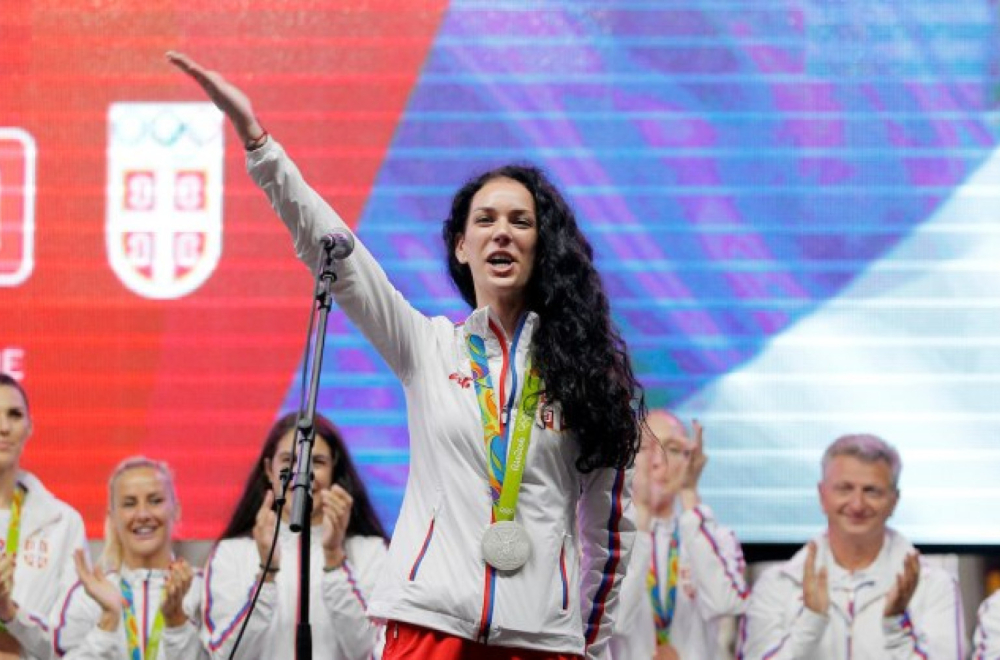 Tekvondoistkinja Tijana Bogdanović postala deo SNS tima FOTO