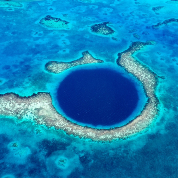 Istraživači zaronili u misterioznu rupu u okeanu i došli do jezivog otkrića VIDEO
