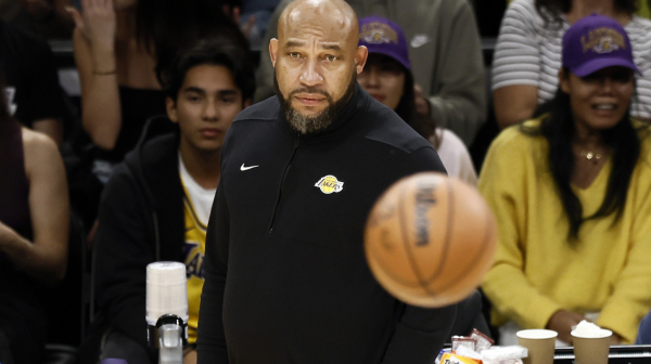 Trener Lejkersa psovao zbog Jokića: "Ne znam šta da uradim" VIDEO