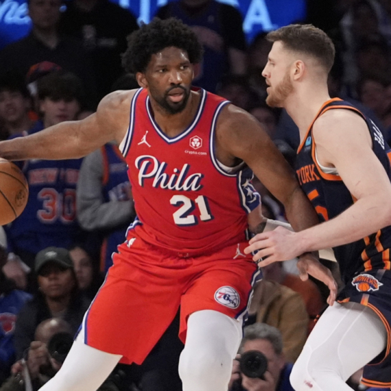 Embid ni da pogleda novinare: "Je*eno neprihvatljivo"