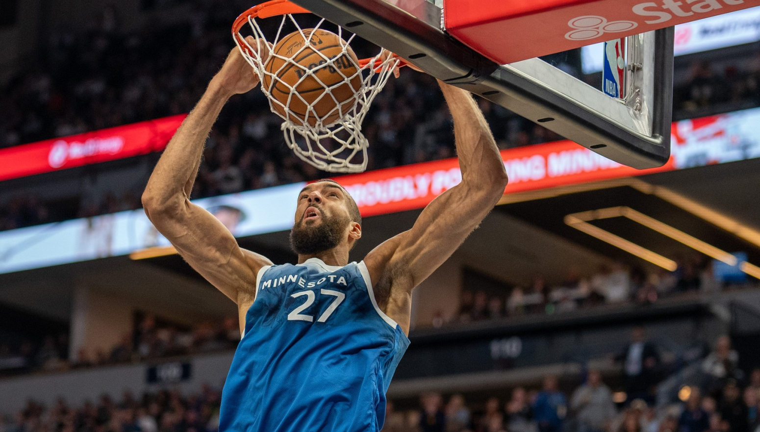 Gober želi da bude barjaktar u Parizu