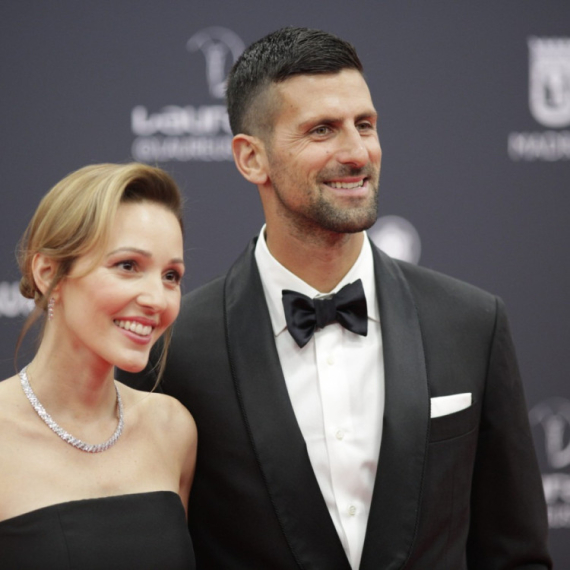 Uvek uz Novaka: Jelena Đoković očarala ceo svet u ovoj haljini, evo koliko košta FOTO