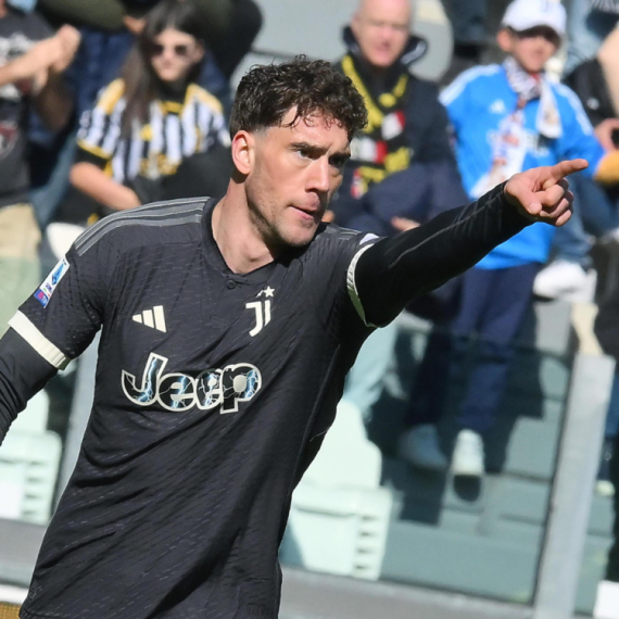 Vlahović se na emotivan način oprostio od Alegrija: Pomogli ste mi da postanem muškarac