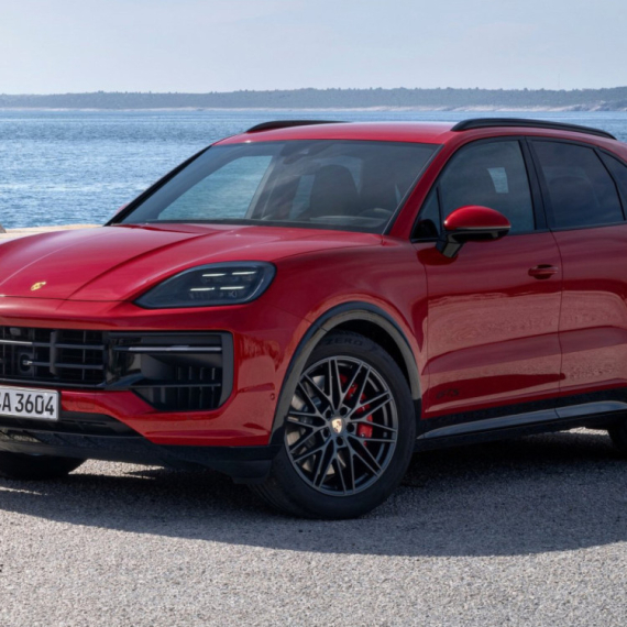 Panika među vozačima Porschea u Rusiji: Automobili preko noći prestali da rade